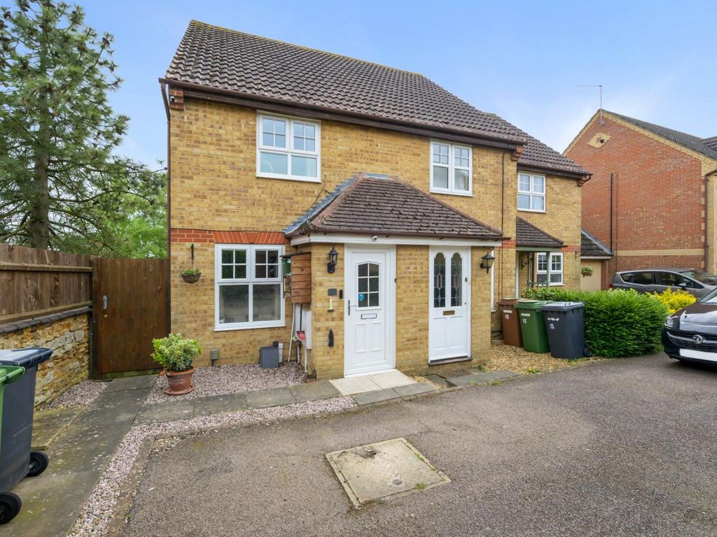 2 bed semidetached house for sale in Park Close, Earls Barton