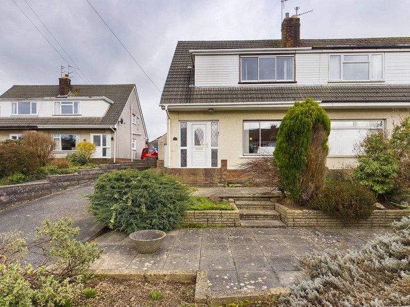 3 bed semidetached house for sale in Clos Mabon, Rhiwbina, Cardiff