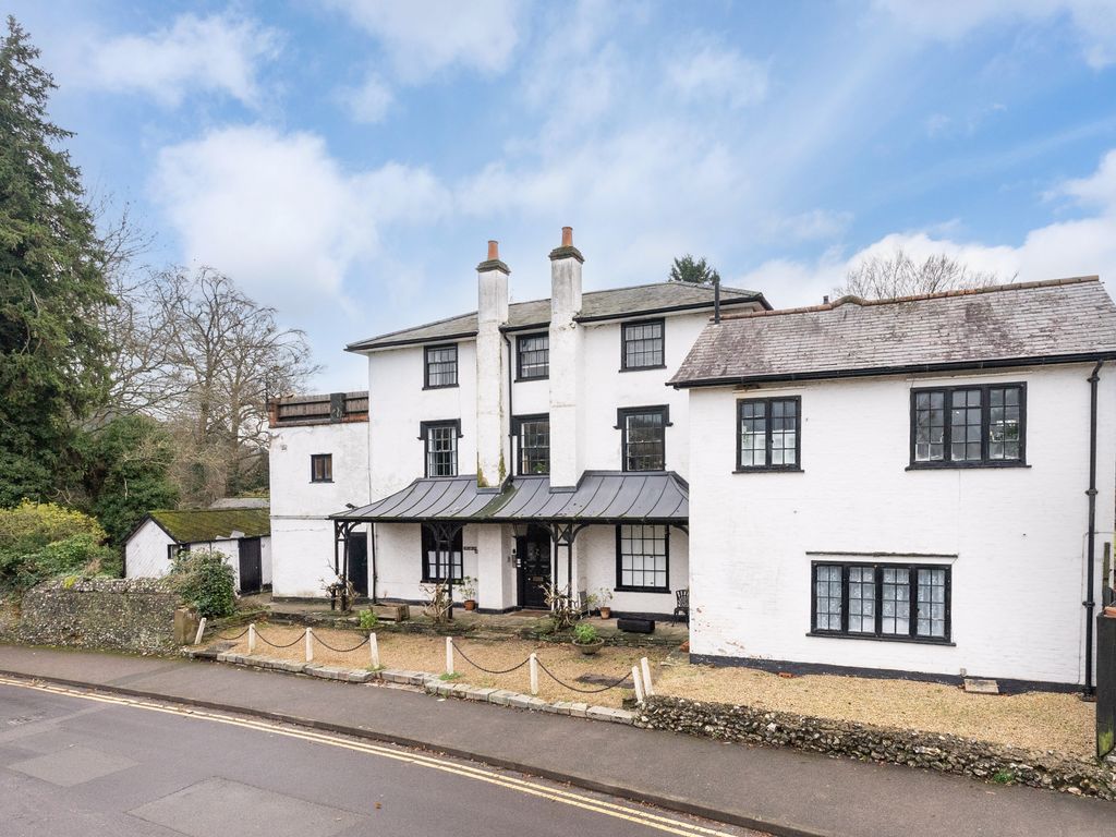 2 bed flat for sale in Westhumble Street, Westhumble, Dorking RH5 Zoopla