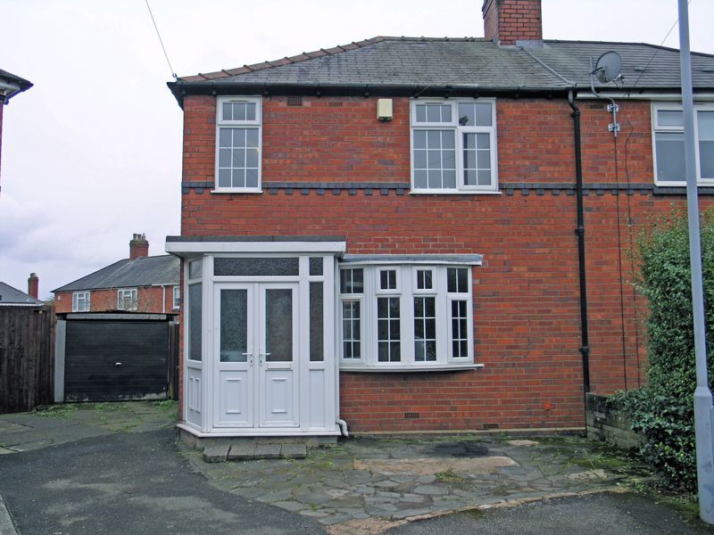 2 bed semidetached house for sale in Birmingham Road, Rowley Regis B65