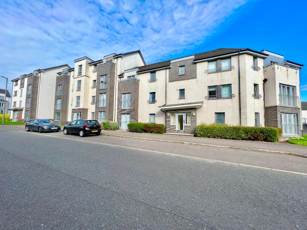 2 bed flat for sale in Crookston Court, Larbert FK5, £134,995 Zoopla