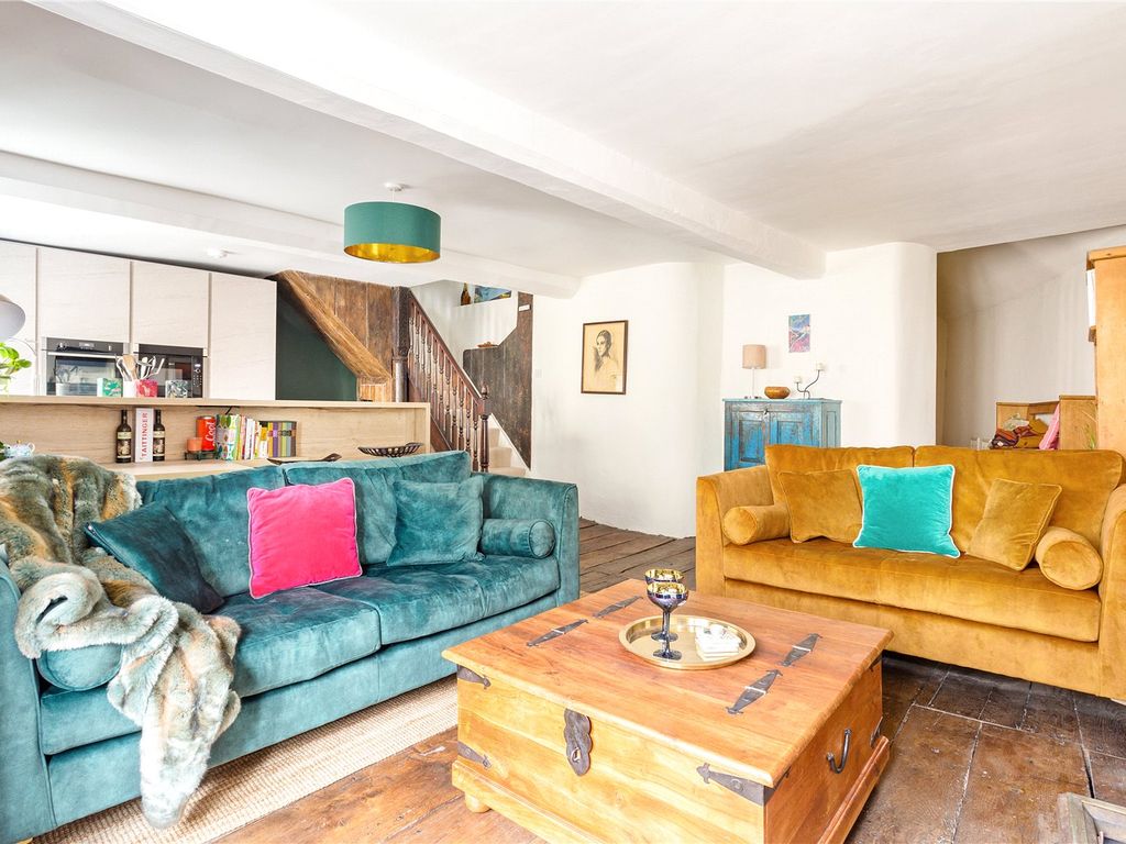 2 bed flat for sale in Long Street, Tetbury, Gloucestershire GL8 Zoopla