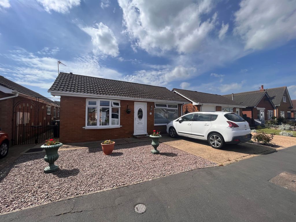 3 bed detached bungalow for sale in Flamborough Close, Skegness PE25 Zoopla