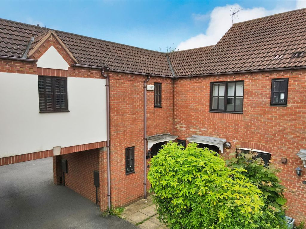 2 bed terraced house for sale in Clare Croft, Middleton, Milton Keynes