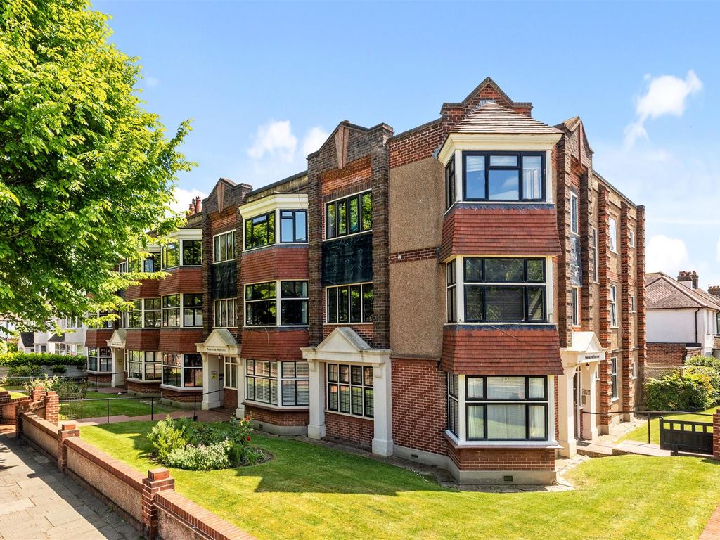 2 bed flat for sale in Mornington Mansions, New Church Road, Hove BN3