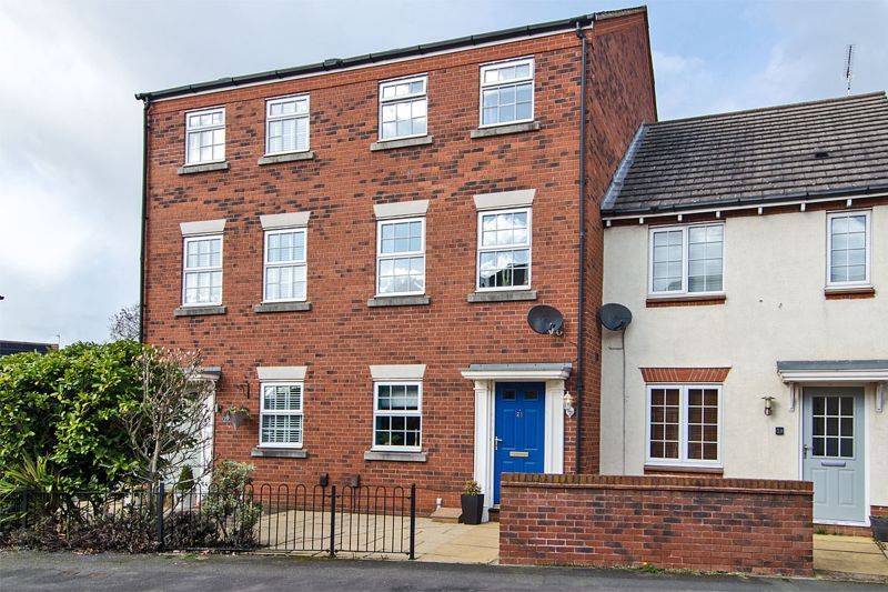 3 bed terraced house for sale in Williams Avenue, Fradley, Lichfield