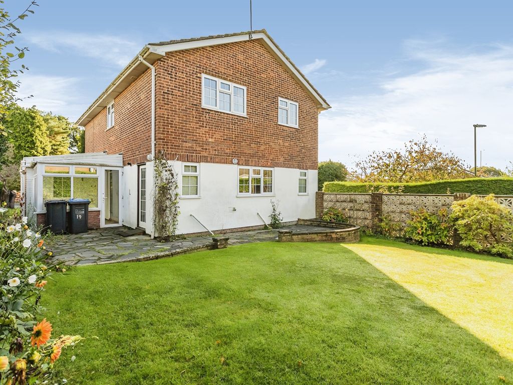 4 bed detached house for sale in Wealden Way, Haywards Heath RH16, £675,000 Zoopla