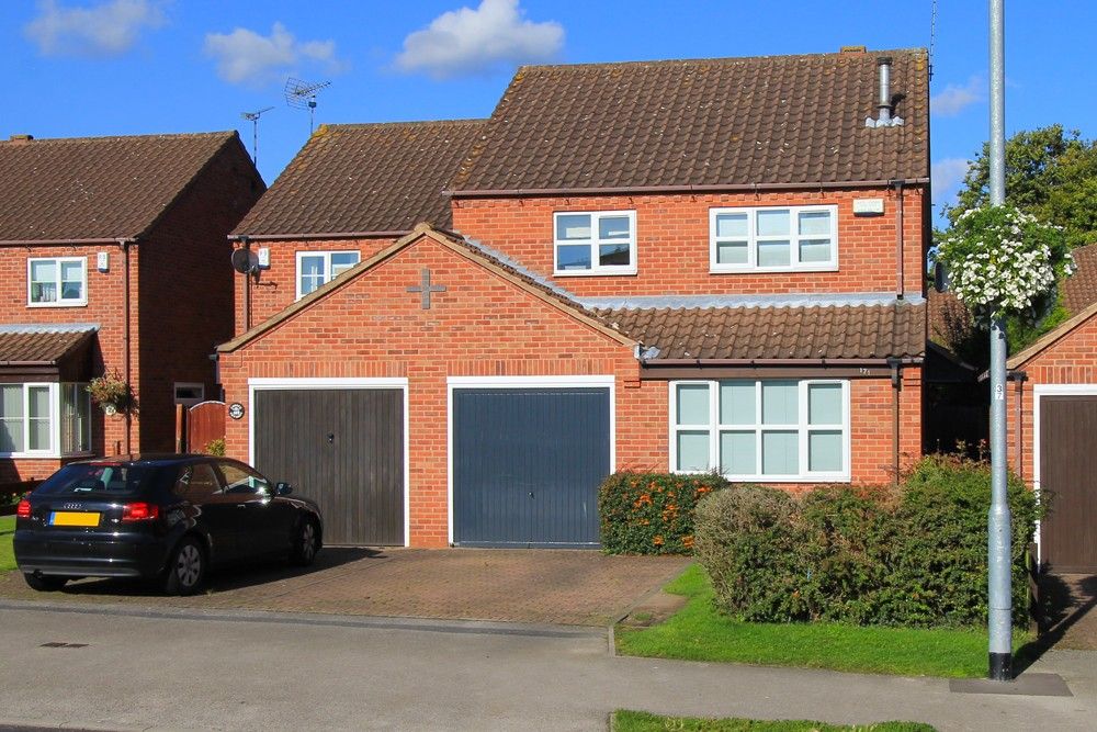 3 bed semidetached house to rent in Collyer Road, Calverton