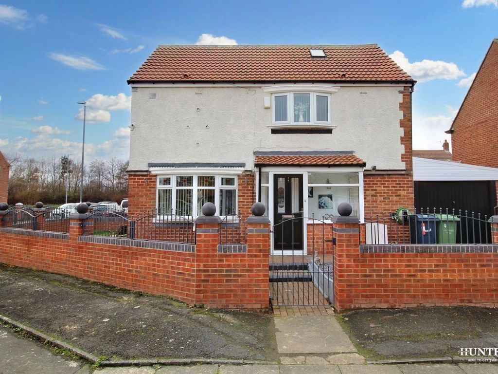 3 bed semidetached house for sale in Campbell Road, Hylton Castle