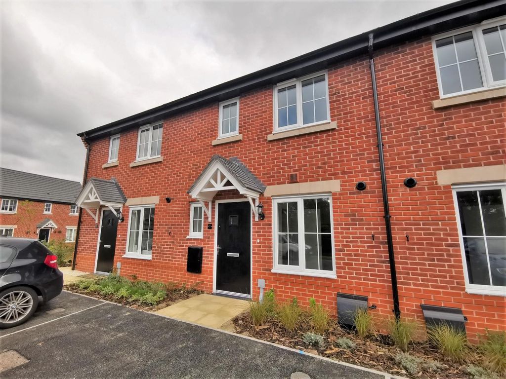 3 bed town house to rent in Warham Grove, Winsford CW7, £995 pcm Zoopla