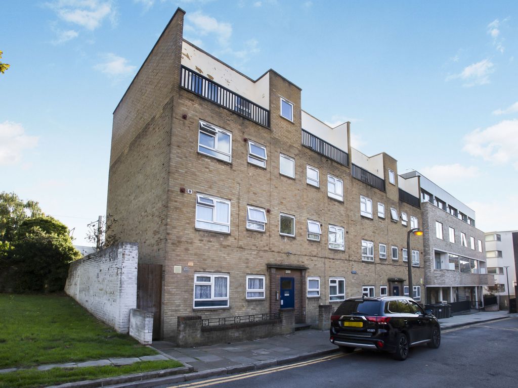 Ponder Street London UK N7  