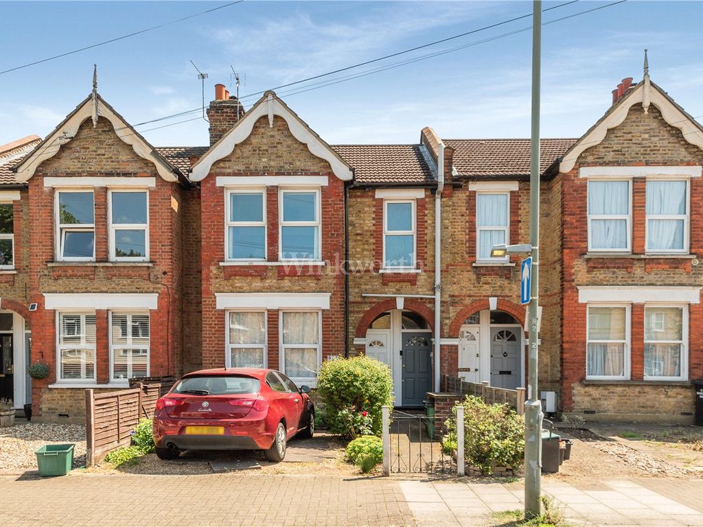 2 bed for sale in Ravenscroft Road, Beckenham BR3, £450,000