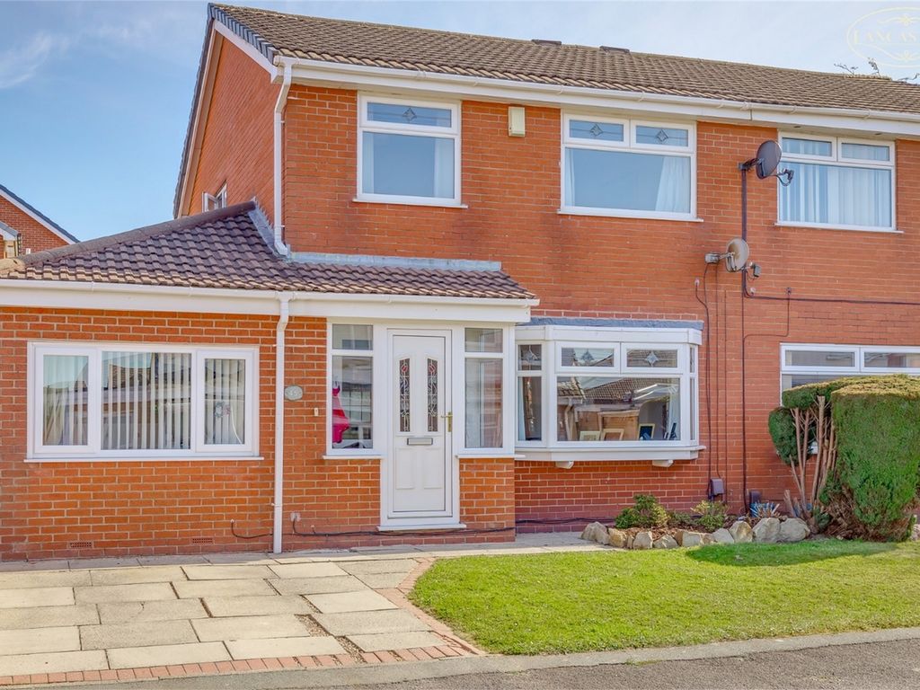 4 bed semidetached house for sale in Eskdale Avenue, Blackrod, Bolton