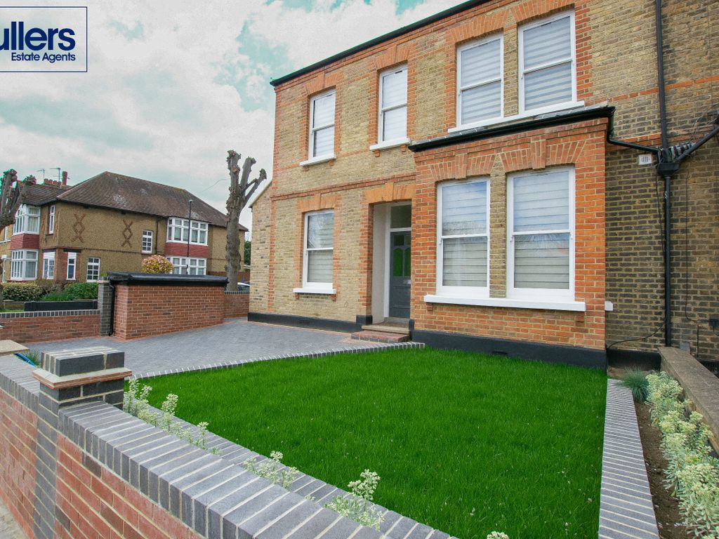 3 bed flat for sale in Green Lanes, London N21 Zoopla