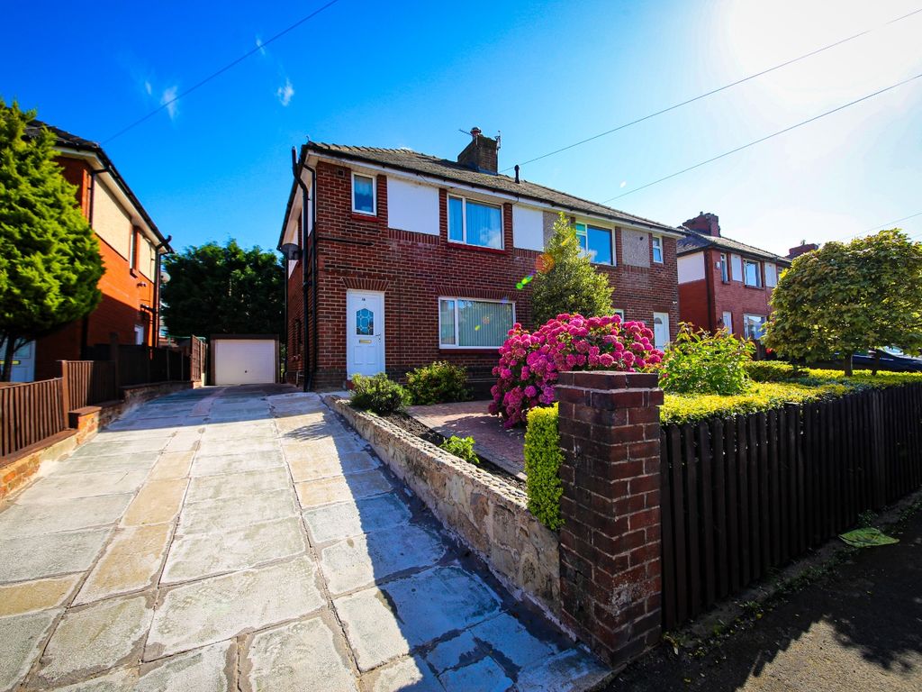 3 bed semidetached house for sale in Avondale Street, Standish, Wigan