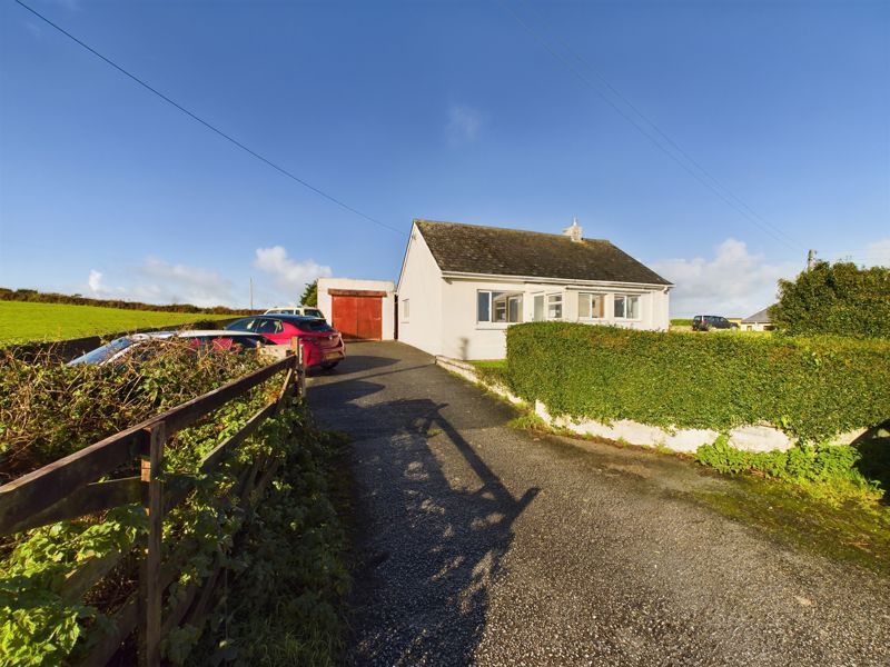 2 bed bungalow for sale in Longdowns, Penryn TR10, £375,000 Zoopla