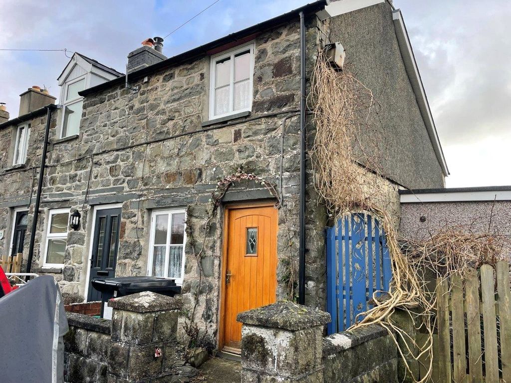 2 bed end terrace house for sale in The Terrace, Cwmllinau, Machynlleth