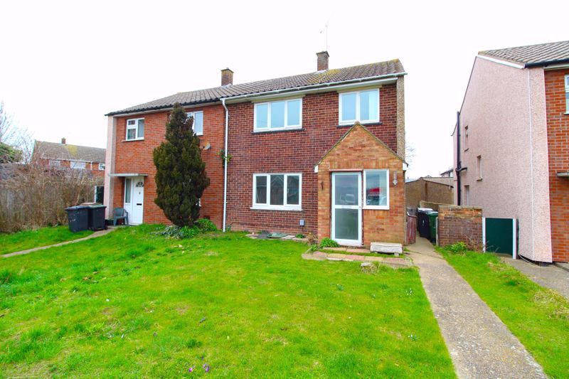 3 bed semidetached house for sale in Lollard Close, Luton LU4, £