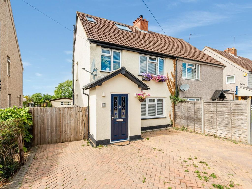 4 bed semidetached house for sale in Oatfield Road, Tadworth KT20 Zoopla