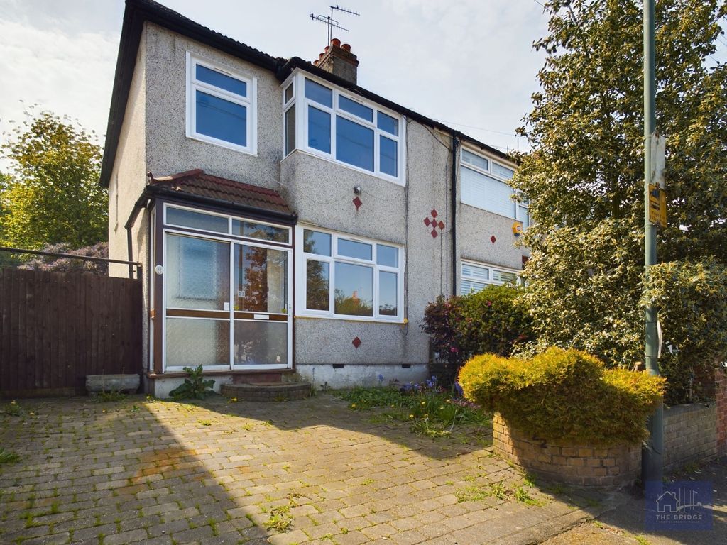 3 bed semidetached house for sale in Upper Abbey Road, Belvedere DA17