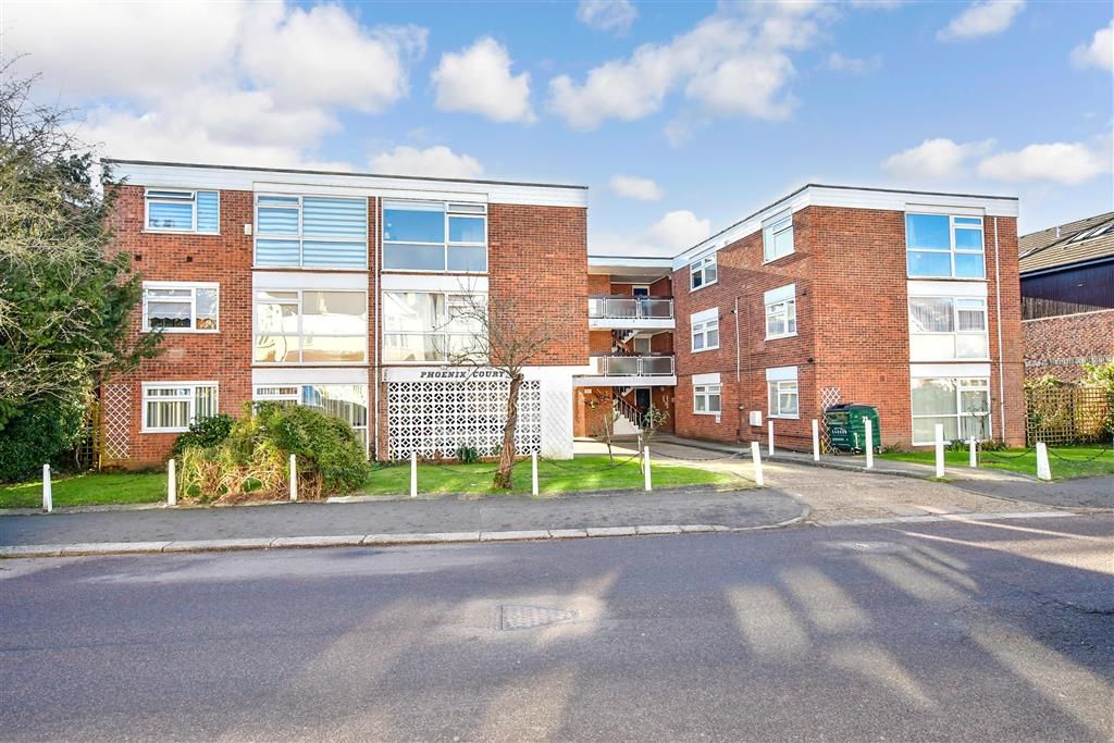 2 bed flat for sale in Chingford Avenue, London E4, £325,000 Zoopla