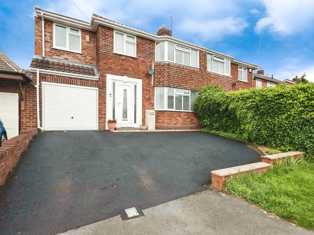 4 bed semidetached house for sale in Whittingham Road, Halesowen B63