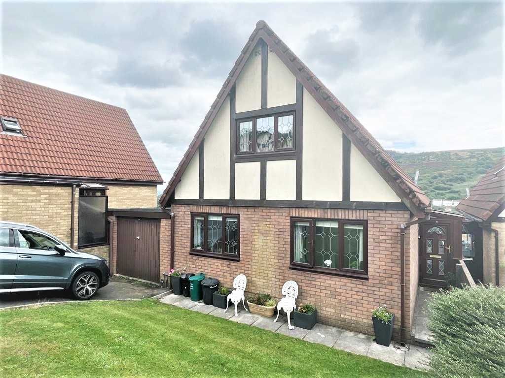 4 bed detached house for sale in Llwyncelyn Park, Llwyncelyn, Porth