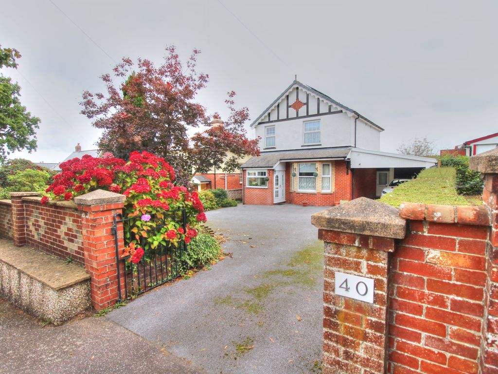 3 bed detached house for sale in Kings Road, Honiton EX14, £475,000