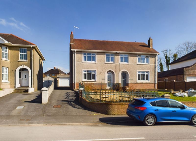 3 bed semidetached house for sale in Lime Grove Avenue, Carmarthen