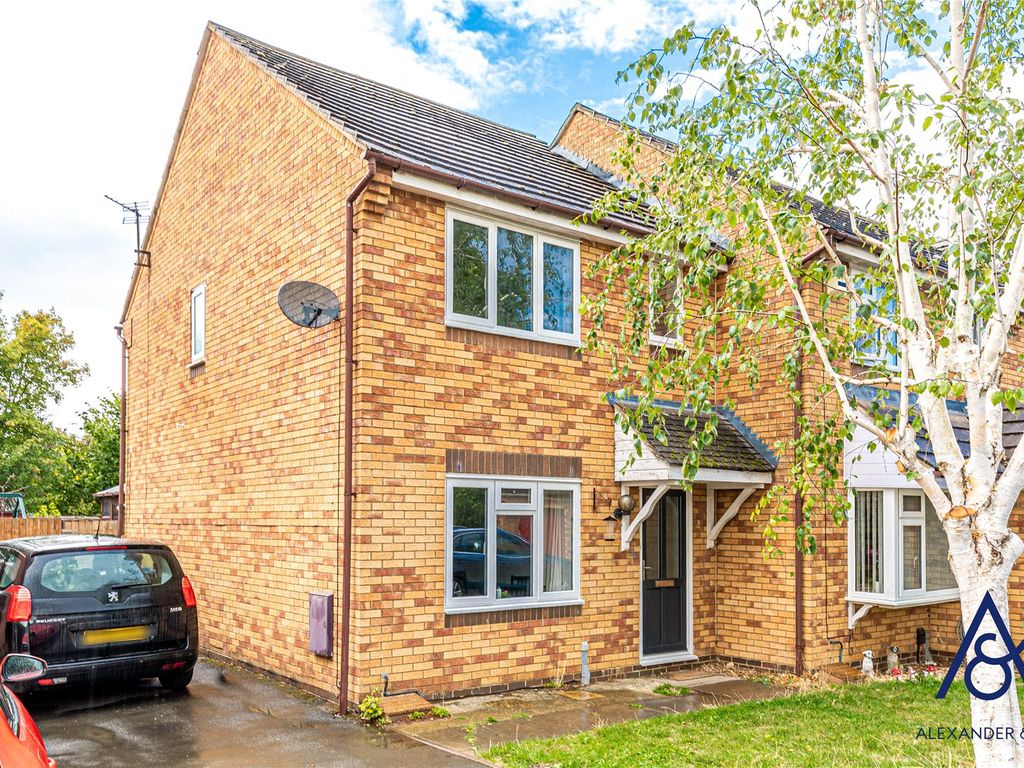 3 bed detached house for sale in Lancaster Close, Bicester, Oxfordshire