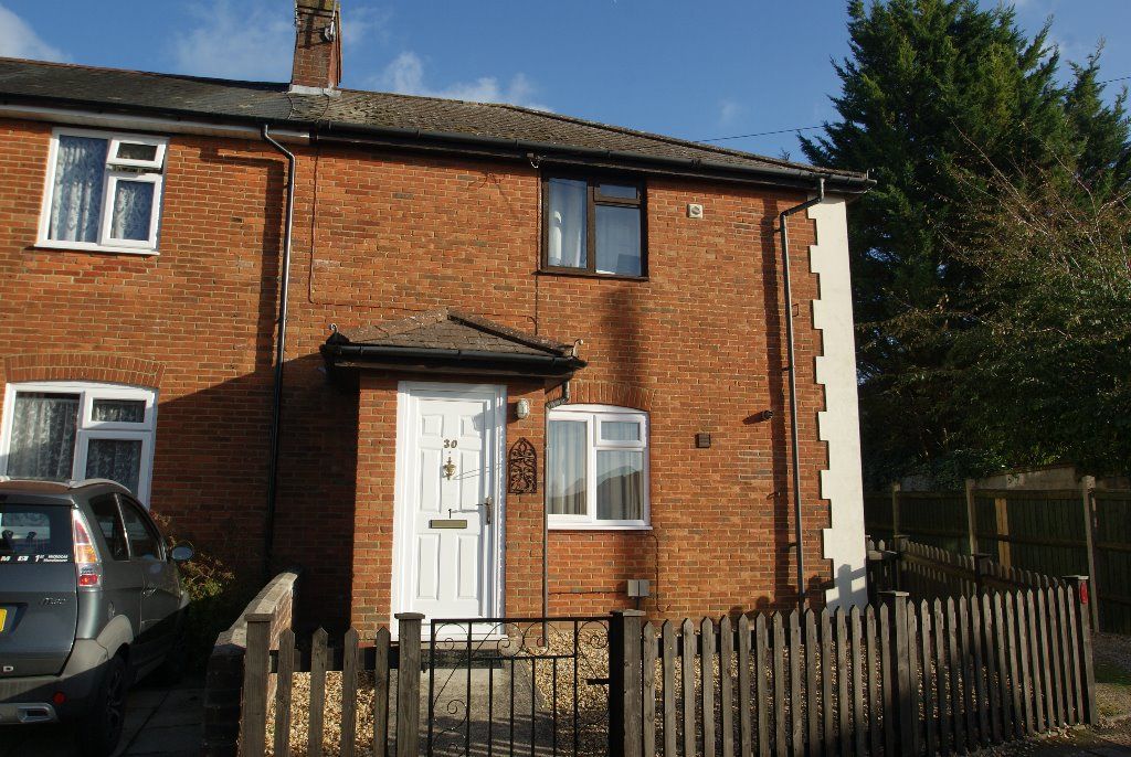 1 bed flat to rent in Eastfield Road, Andover SP10, £825 pcm Zoopla