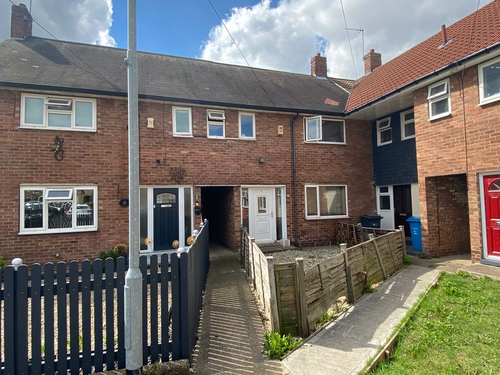 3 bed terraced house to rent in Earsham Close, Hull HU8 Zoopla