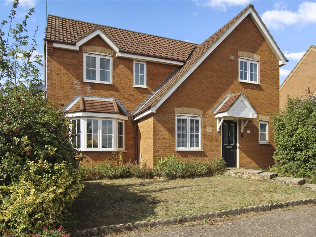 4 bed detached house for sale in Lodge Way, Irthlingborough