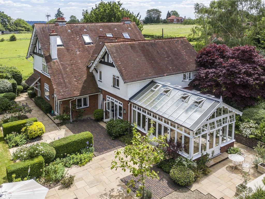 7 bed detached house for sale in Popes Lane, Cookham Dean, Berkshire SL6 Zoopla