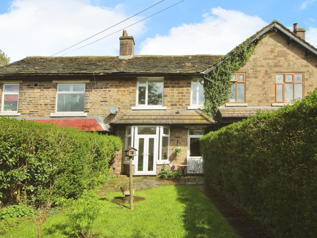 2 bed terraced house to rent in Lower Dinting, Glossop, Derbyshire SK13