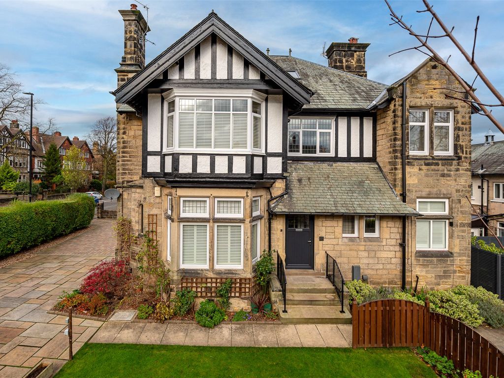 7 bed detached house for sale in Wheatlands Road, Harrogate HG2 Zoopla
