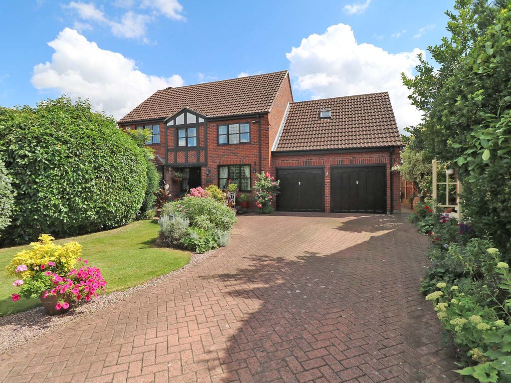 4 bed detached house for sale in Wheatfield Close, Epworth, Doncaster