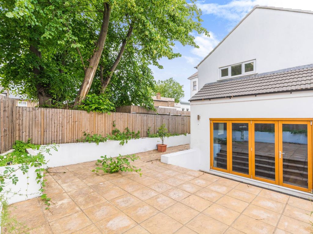 Forest Hill Road, East Dulwich, London SE22  