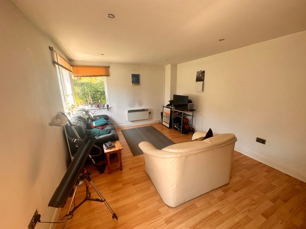 2 bed flat to rent in Holborn Central, Ramport Road, Leeds LS6 Zoopla