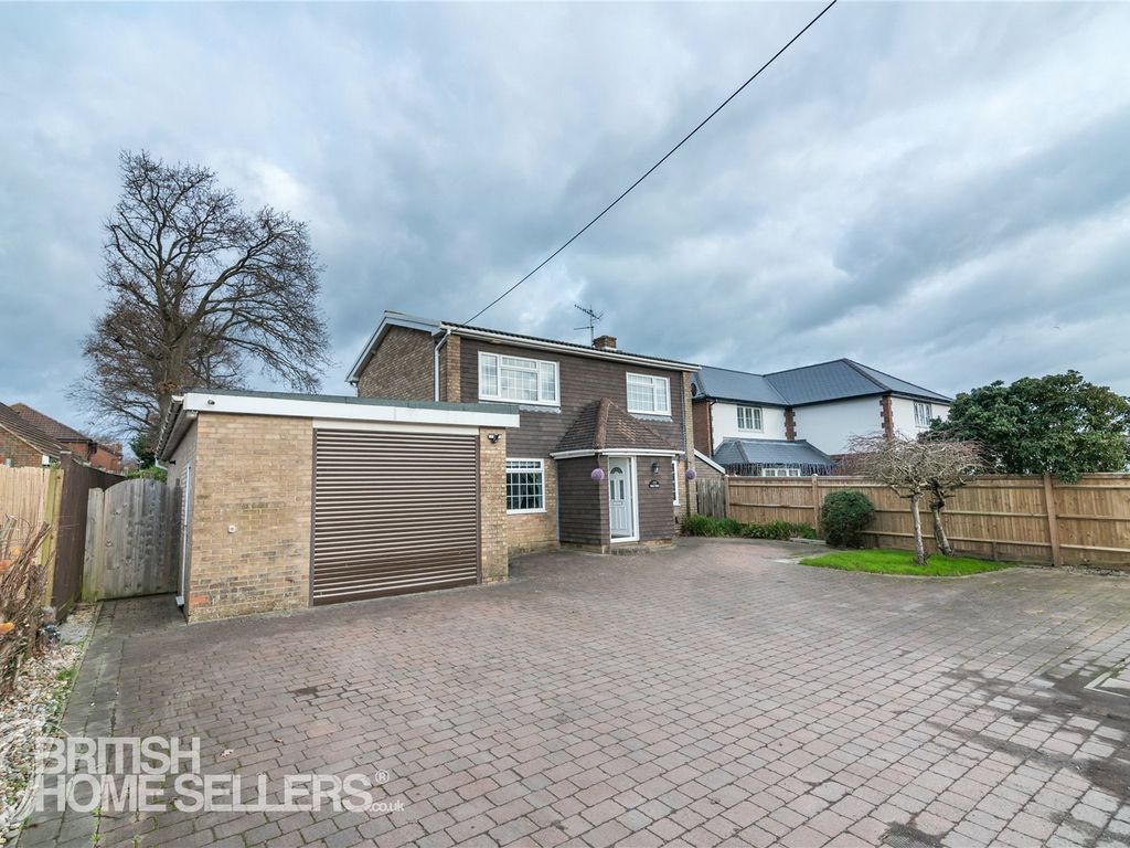 3 bed detached house for sale in Western Road, Hailsham, East Sussex