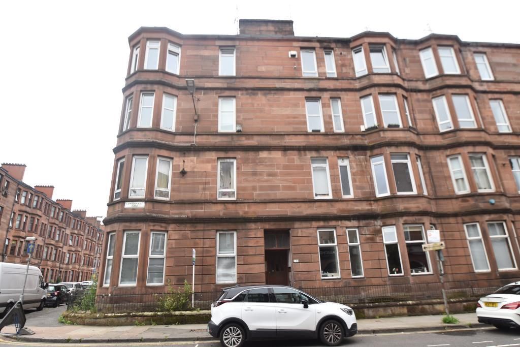2 bed flat for sale in Cumbernauld Road, Dennistoun, Glasgow G31, £