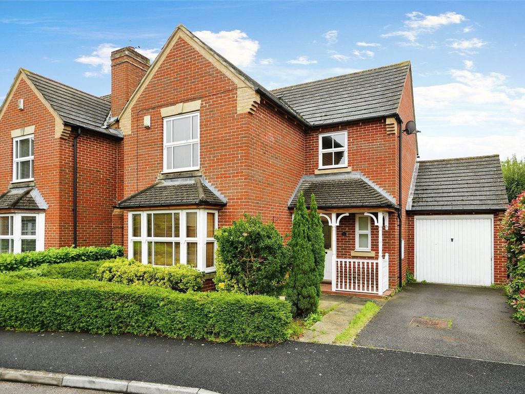 3 bed detached house for sale in Reedmace Road, Bure Park, Bicester OX26, £425,000 Zoopla