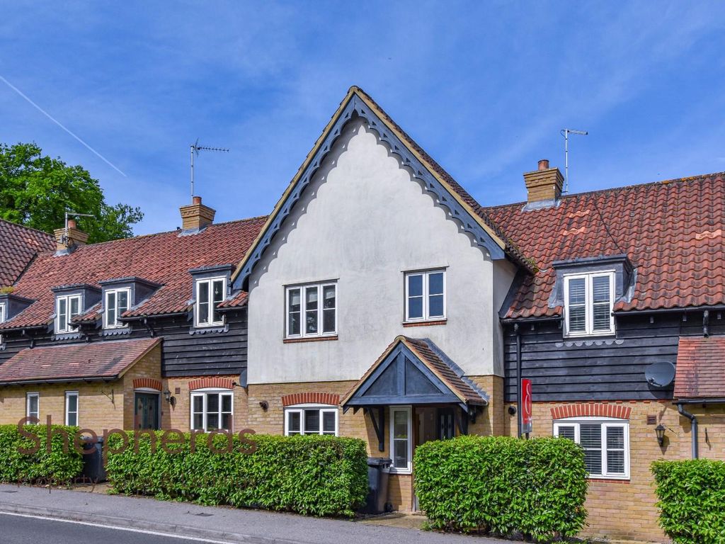 3 bed terraced house to rent in Cambridge Road, Thundridge, Ware SG12