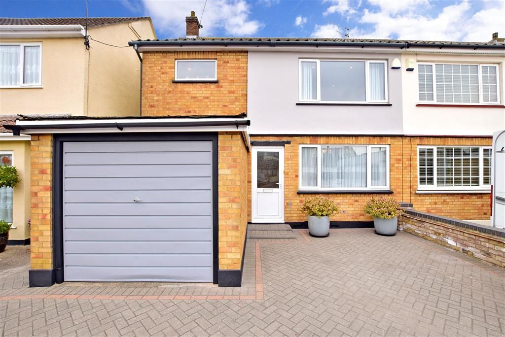 3 bed semidetached house for sale in Wash Road, Noak Bridge, Basildon, Essex SS15 Zoopla