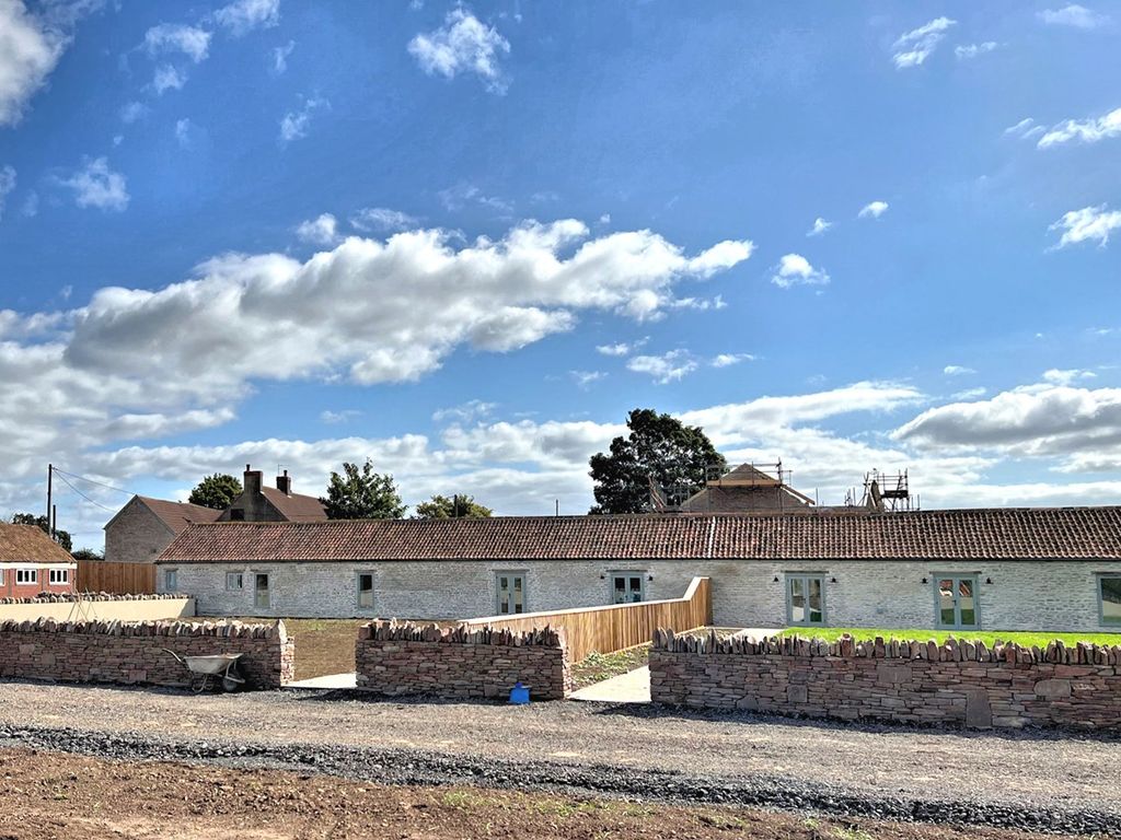 New home, 3 bed barn conversion for sale in Oldfields Lane, Earthcott