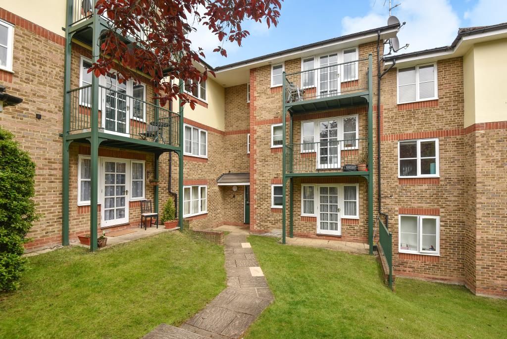 1 bed flat for sale in High Buckinghamshire HP11 Zoopla