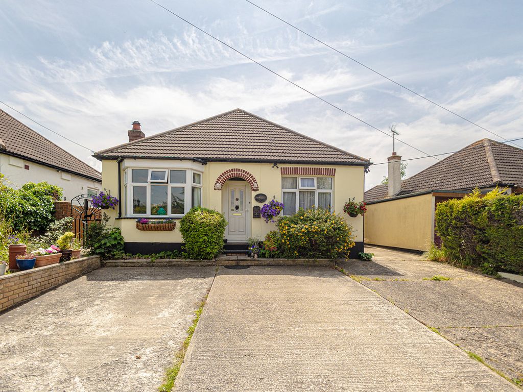 5 bed property for sale in Barrow Hall Road, SouthendOnSea SS3 Zoopla