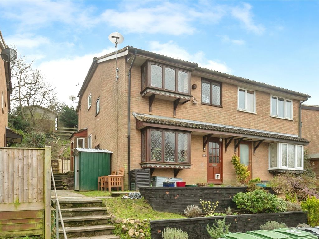 2 bed semidetached house for sale in Pinders Road, Hastings, East