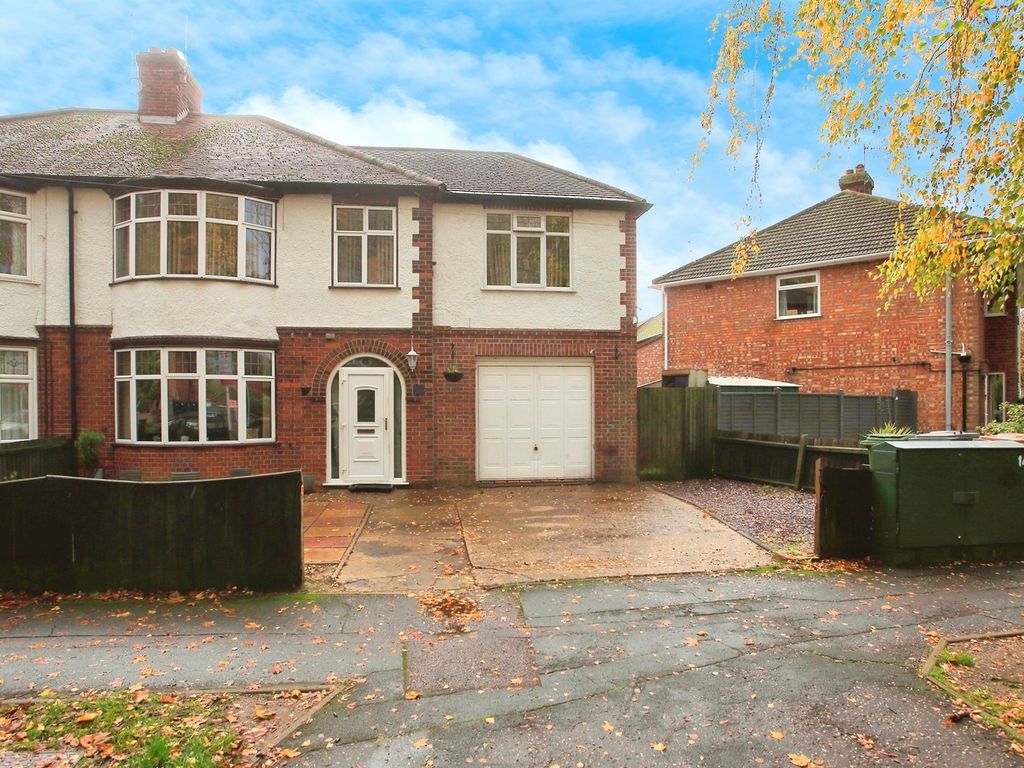 5 bed semidetached house for sale in Holland Avenue, Walton, Peterborough PE4, £335,000 Zoopla