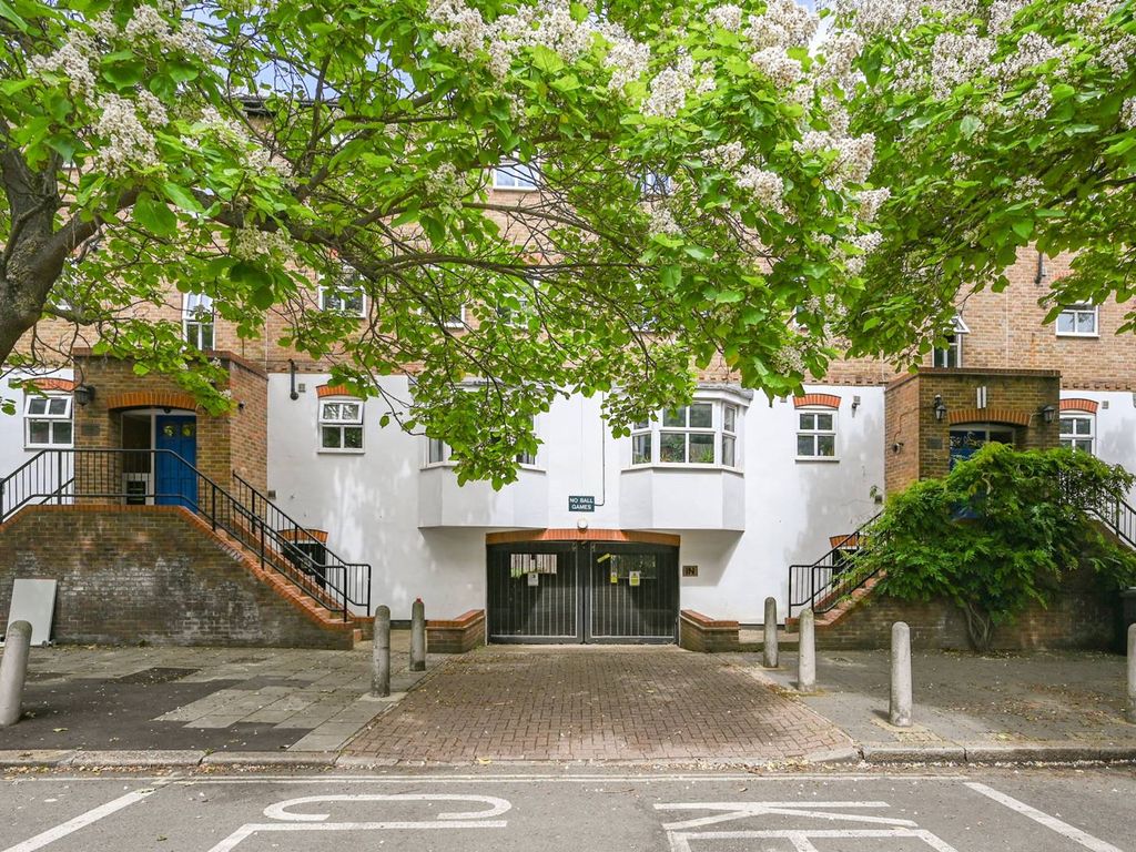 Parking/garage to rent in Vauxhall Grove, Vauxhall, London SW8 Zoopla